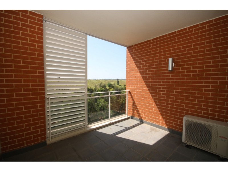 613/21 Hill Road, Wentworth Point NSW 2127