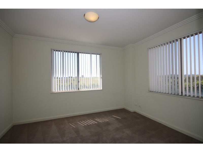613/21 Hill Road, Wentworth Point NSW 2127