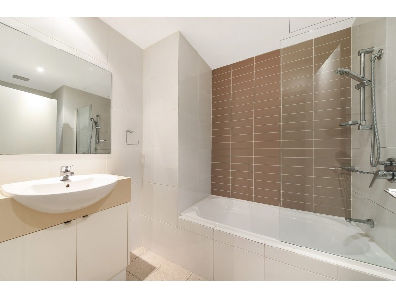 112/18 Marine Parade, Wentworth Point NSW 2127