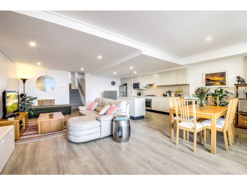 432/25 Bennelong Pkwy, Wentworth Point NSW 2127