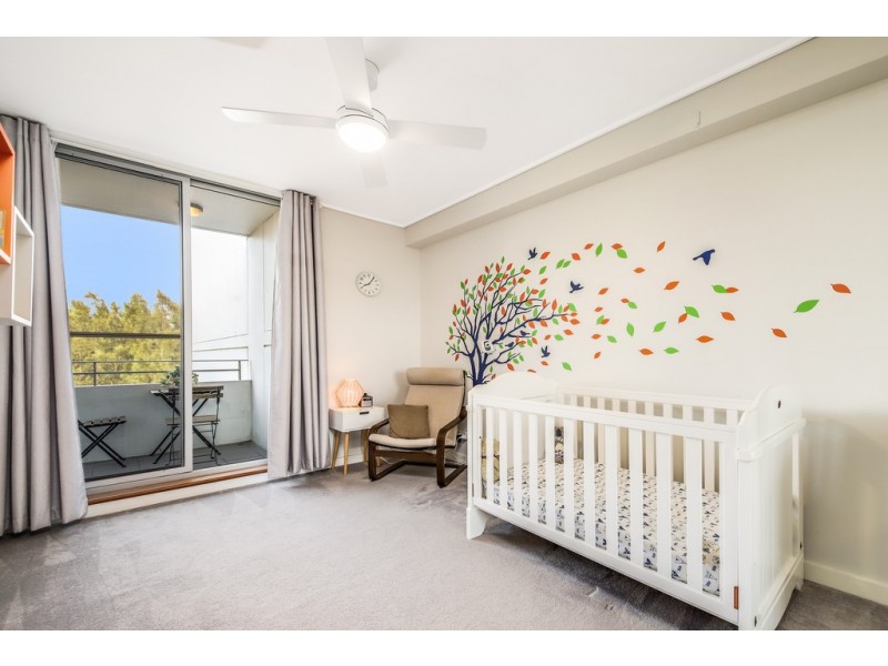 432/25 Bennelong Pkwy, Wentworth Point NSW 2127