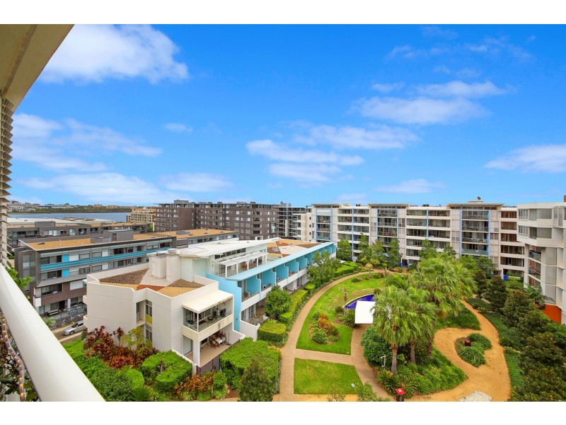 801/4 Nuvolari Place, Wentworth Point NSW 2127