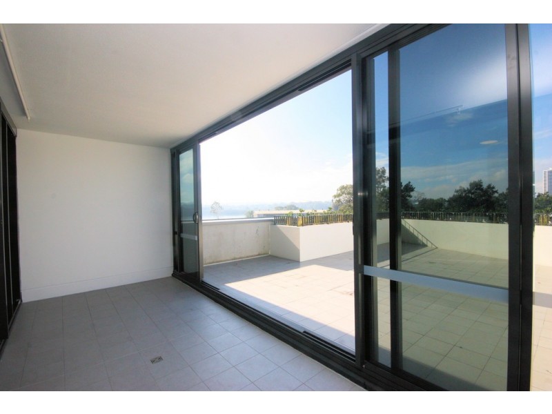 4** / 10 Burroway Road, Wentworth Point NSW 2127