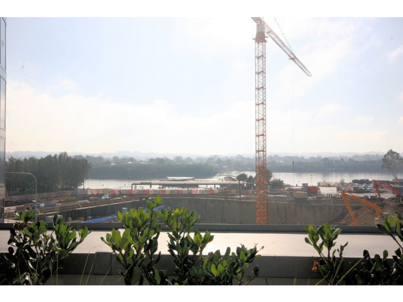 4** / 10 Burroway Road, Wentworth Point NSW 2127