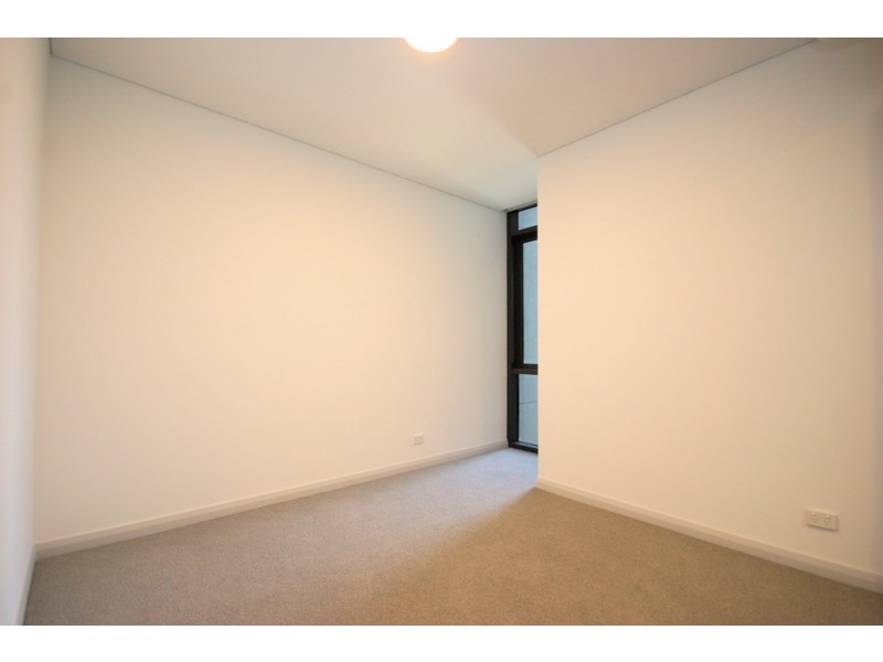 4** / 10 Burroway Road, Wentworth Point NSW 2127