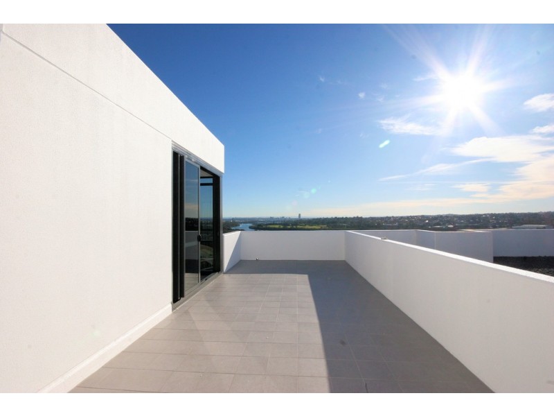 17**/10 Burroway Road, Wentworth Point NSW 2127