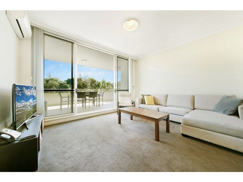 384/33 Hill Road, Wentworth Point NSW 2127