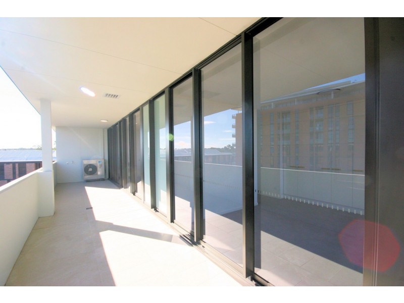 8** / 3 Broughton Street, Parramatta NSW 2150