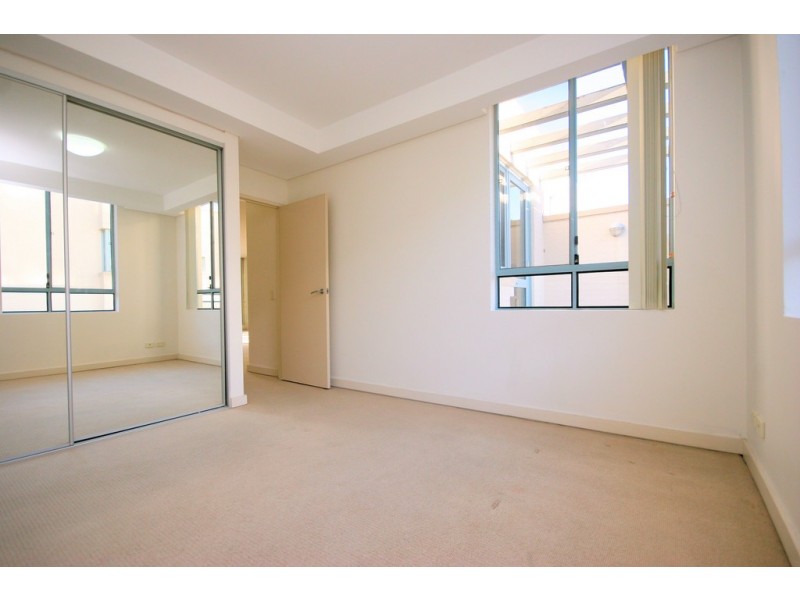 3**/5 Stromboli Strait, Wentworth Point NSW 2127