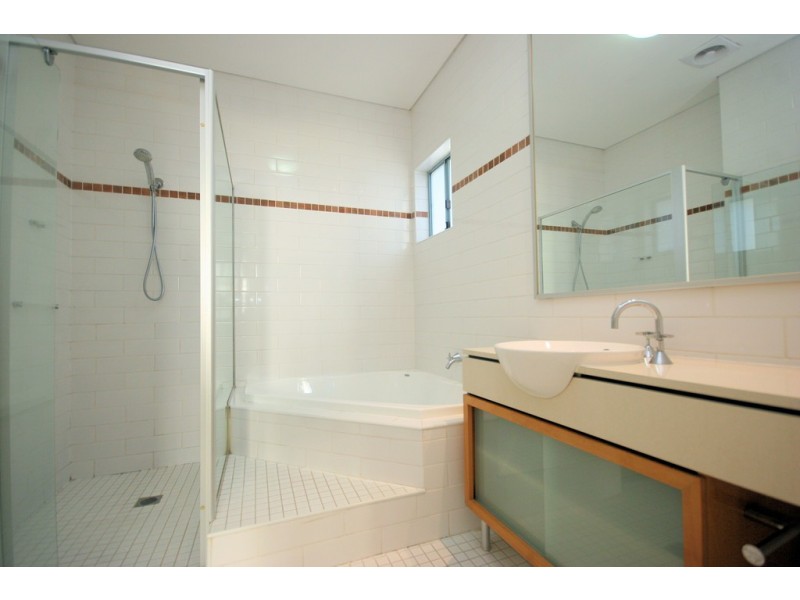 3**/5 Stromboli Strait, Wentworth Point NSW 2127