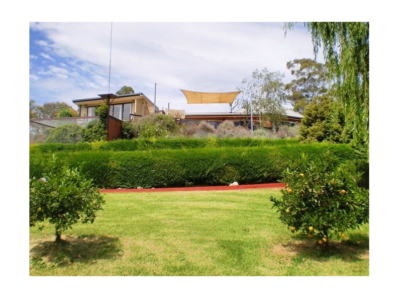 16 EURACK COURT, Kiah NSW 2551