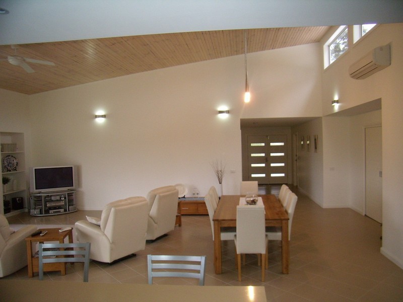 2 Trumpeter Avenue, Eden NSW 2551