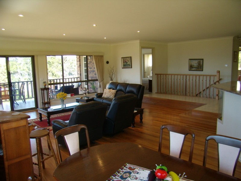 25 TRUMPETER AVE, Eden NSW 2551