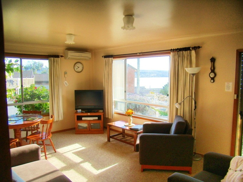 4/10 EAGLE HEIGHTS, Eden NSW 2551