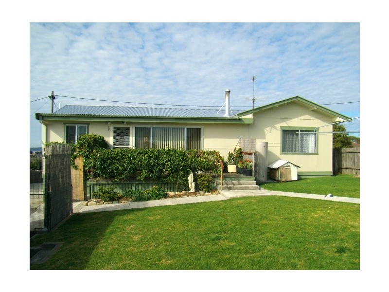 5 PHILLIPS STREET, Eden NSW 2551