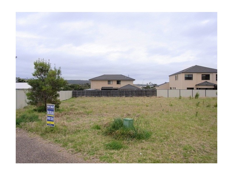 8 DOLPHIN CRES, Eden NSW 2551