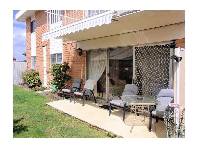 UNIT 1, 4 CALLE CALLE STREET, Eden NSW 2551