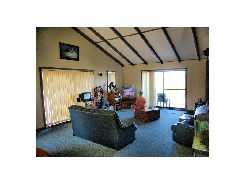 18 West Street, Eden NSW 2551