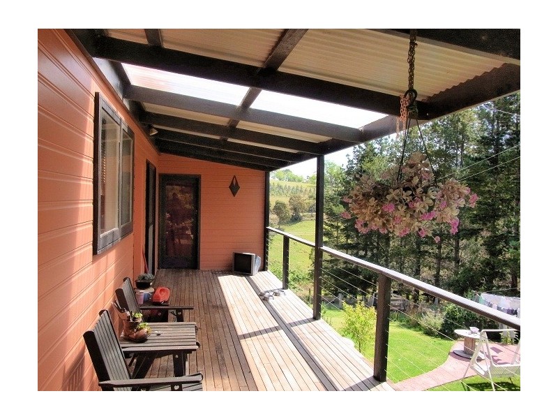 811 BACK CREEK ROAD, Lochiel NSW 2549