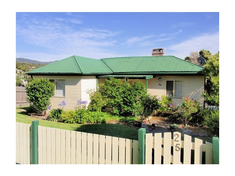 25 MITCHELL STREET, Eden NSW 2551