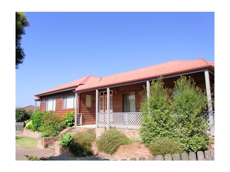 10 IVES STREET, Pambula NSW 2549