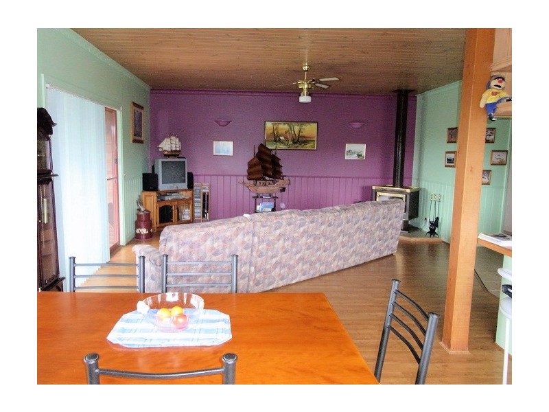 10 IVES STREET, Pambula NSW 2549