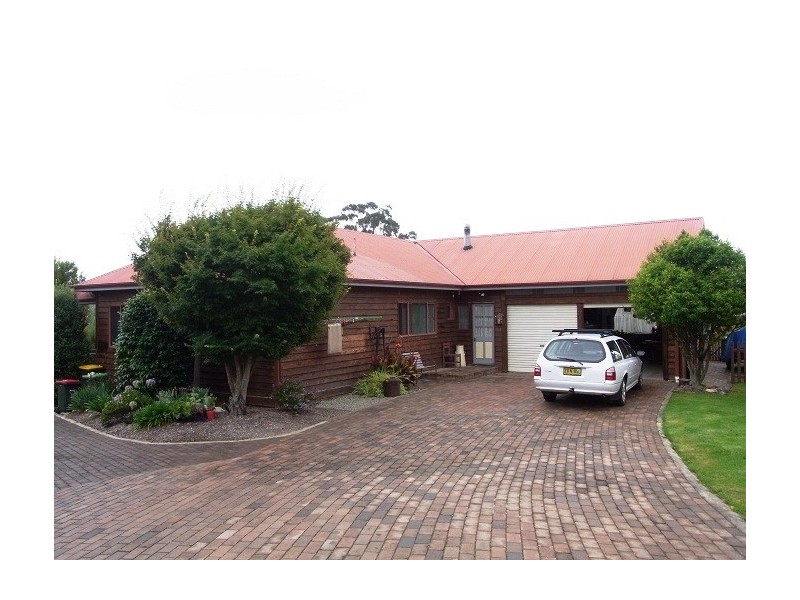 10 IVES STREET, Pambula NSW 2549