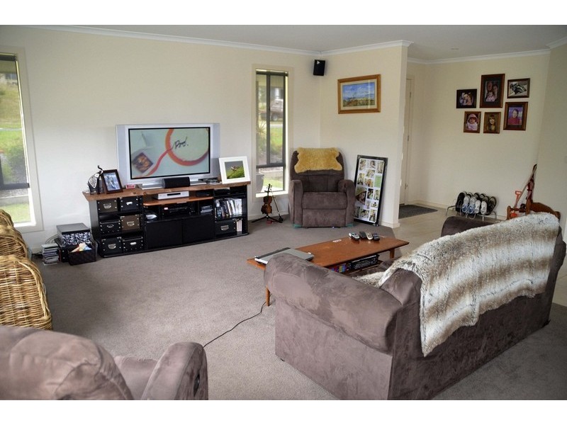 2 MARLIN AVENUE, Eden NSW 2551