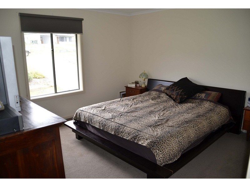 2 MARLIN AVENUE, Eden NSW 2551