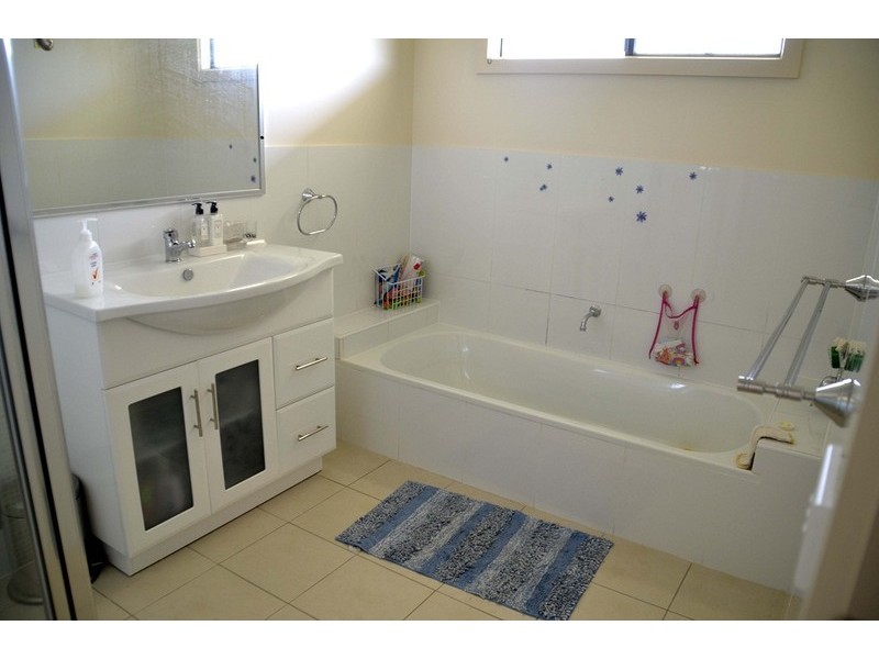 2 MARLIN AVENUE, Eden NSW 2551