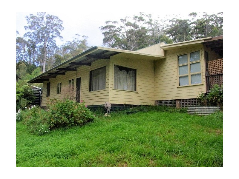 57 JIM MCMAHON DRIVE, Kiah NSW 2551