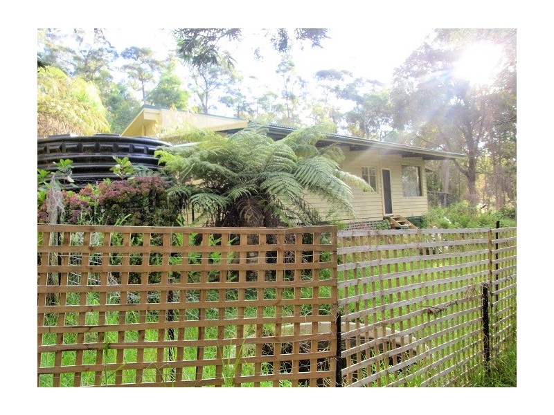 57 JIM MCMAHON DRIVE, Kiah NSW 2551