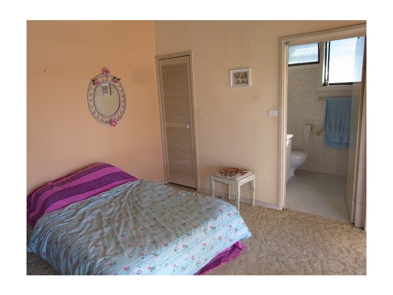 7 HOSIES ROAD, Eden NSW 2551