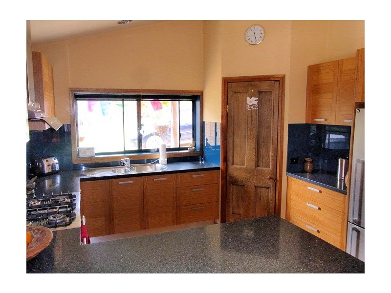 86 WOLUMLA PEAK ROAD, Lochiel NSW 2549