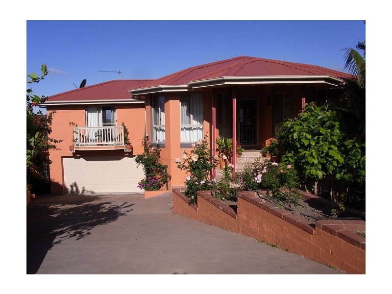8 Hollydale Place, Eden NSW 2551