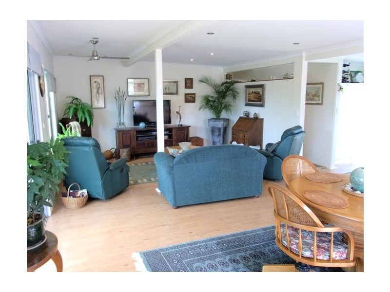 13 Emblen Street, Eden NSW 2551