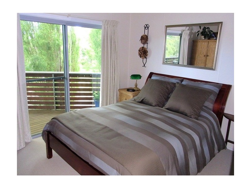 13 Emblen Street, Eden NSW 2551