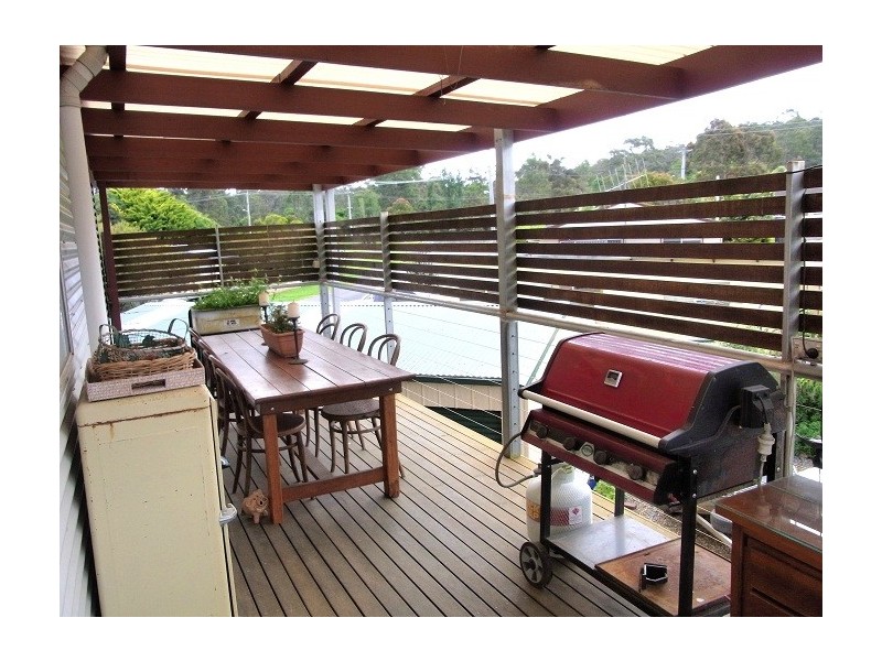 13 Emblen Street, Eden NSW 2551
