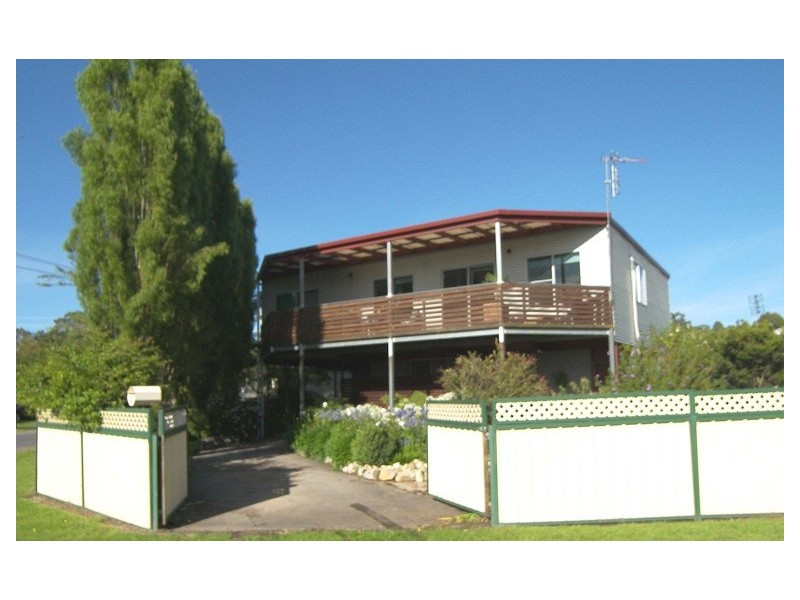 13 Emblen Street, Eden NSW 2551