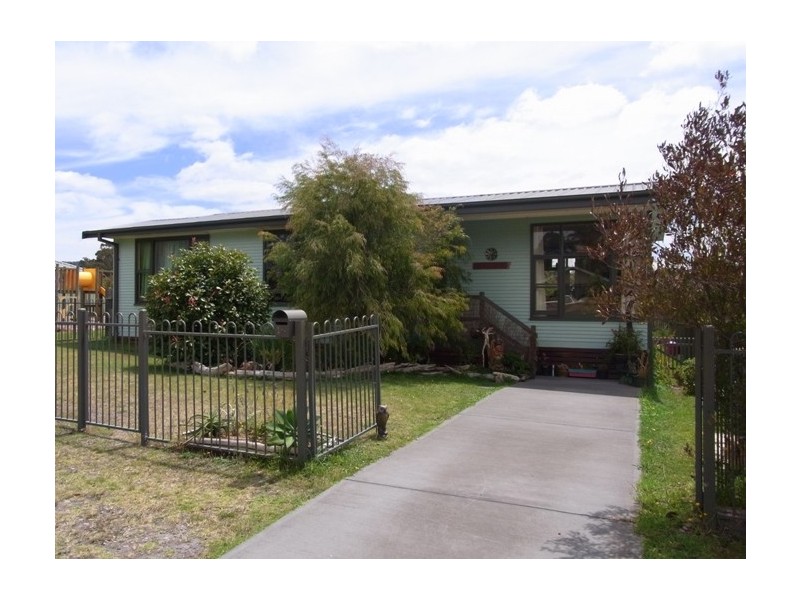 19 LAKESIDE DRIVE, Eden NSW 2551