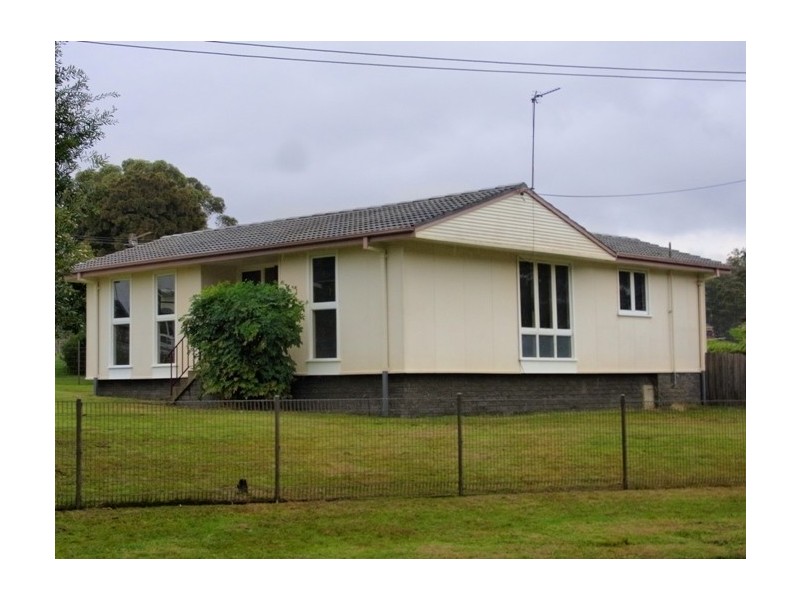1 Young Street, Eden NSW 2551