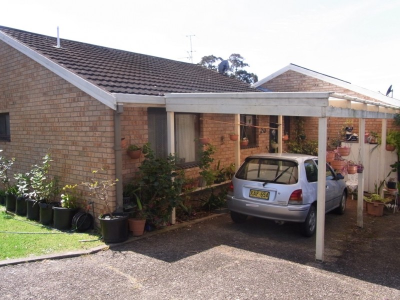 2/12 Barclay Street, Eden NSW 2551