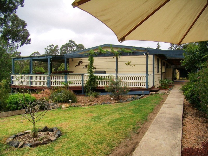 40 BALLANTYNE ROAD, Nethercote NSW 2549