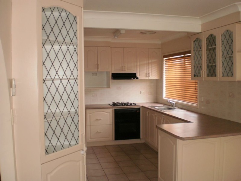 3 Camelot Place, Oak Flats NSW 2529