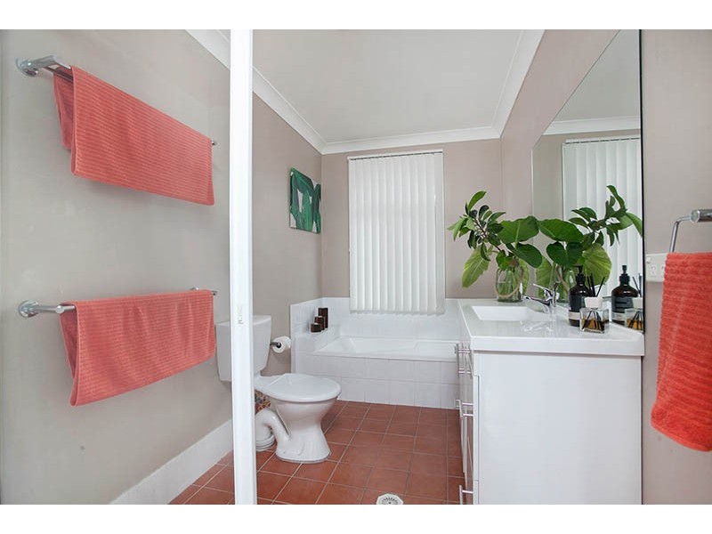 63 Horsley Road, Oak Flats NSW 2529