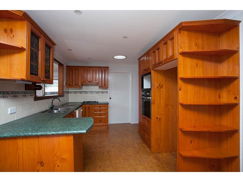 146 Central Avenue, Oak Flats NSW 2529
