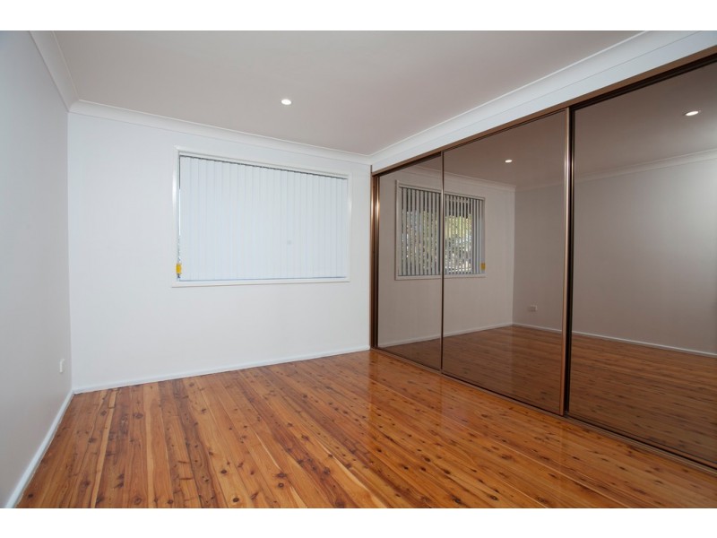146 Central Avenue, Oak Flats NSW 2529