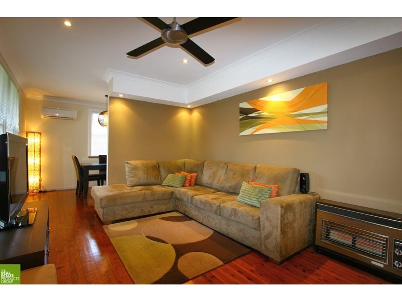 32 Madigan Boulevard, Mount Warrigal NSW 2528