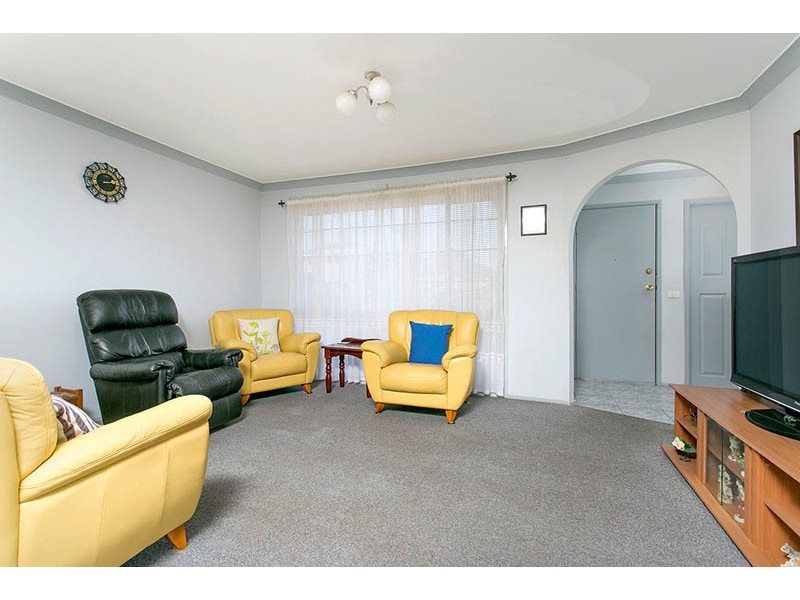 55 Landy Drive, Mount Warrigal NSW 2528