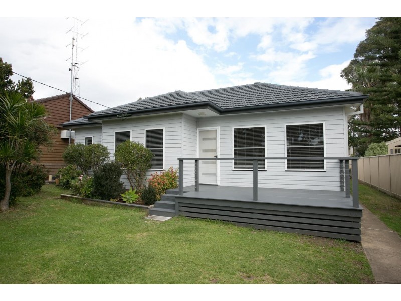 91 Central Avenue, Oak Flats NSW 2529